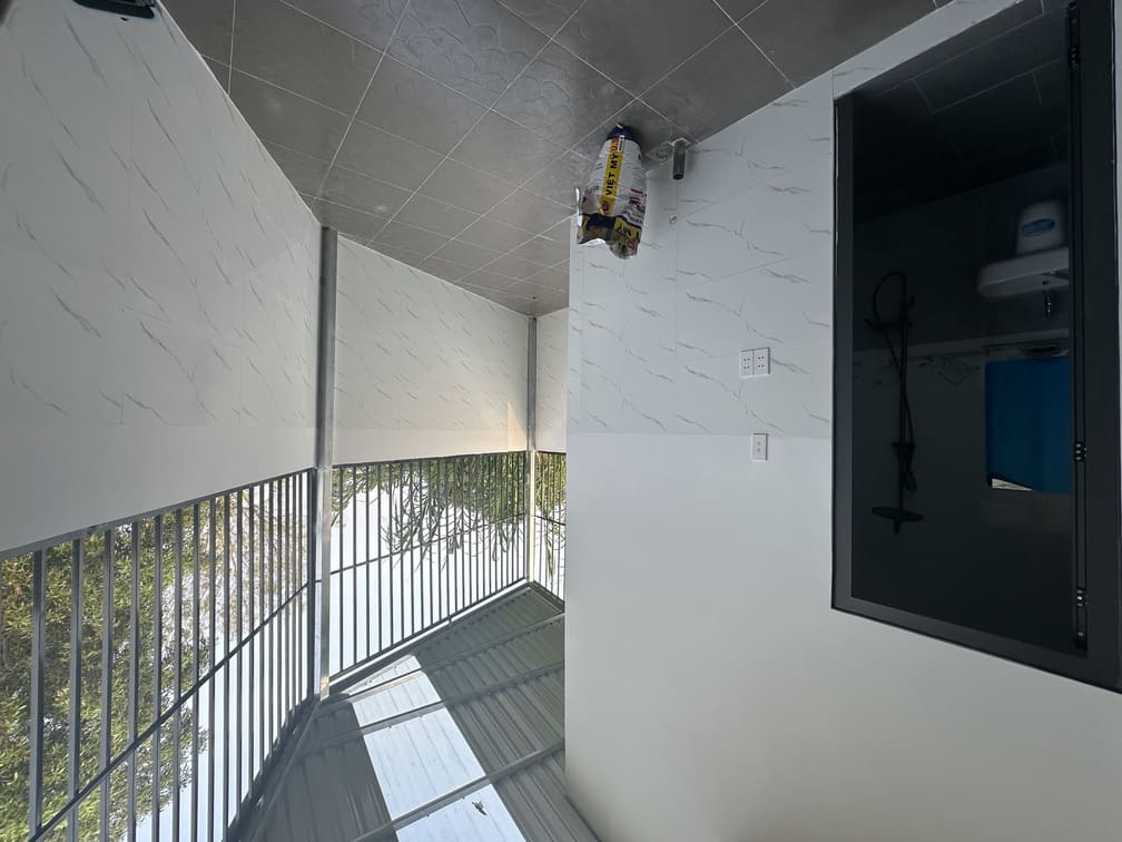 Bán nhà 1 trệt 1 lầu Đất Đỏ đường Lê Thánh Tông giá 2 tỷ 390 triệu